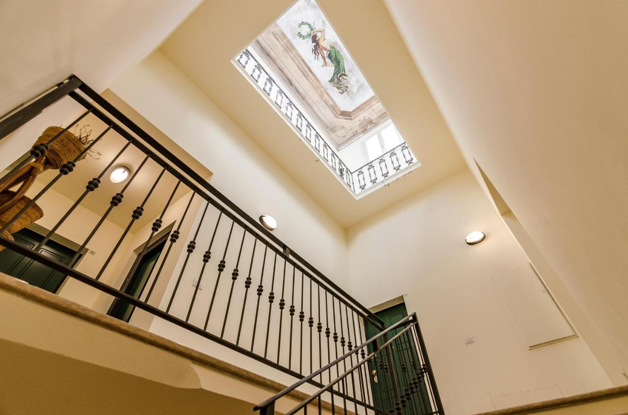 Flat 13: Elegante E Luminoso Con Terrazzo Privato Apartment โบโลญญา ภายนอก รูปภาพ